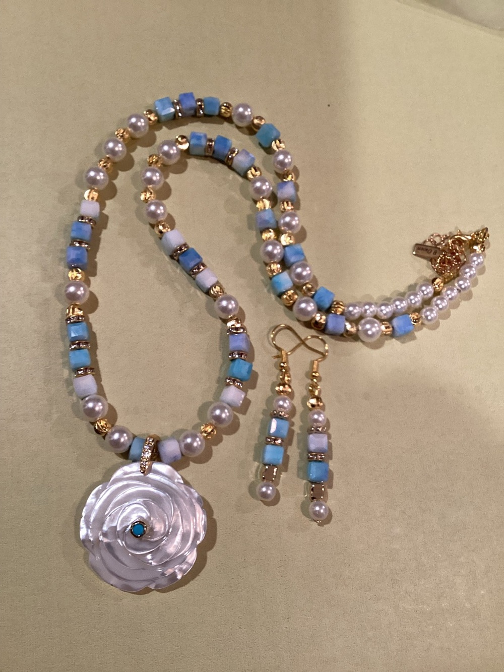 Artisan Crafted Mother of Pearl Floral Pendant Necklace and Earring Set